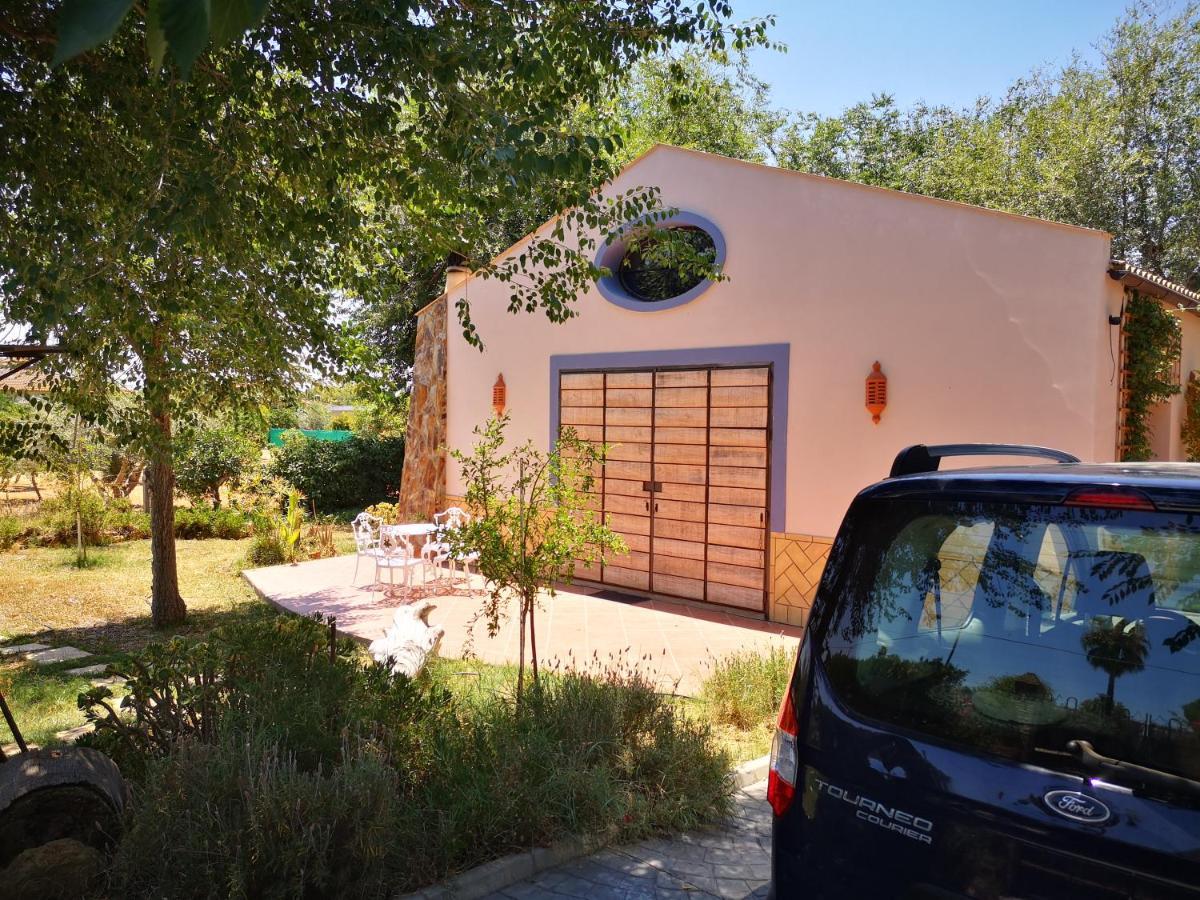Casa Los Jinetes การ์โมนา ภายนอก รูปภาพ