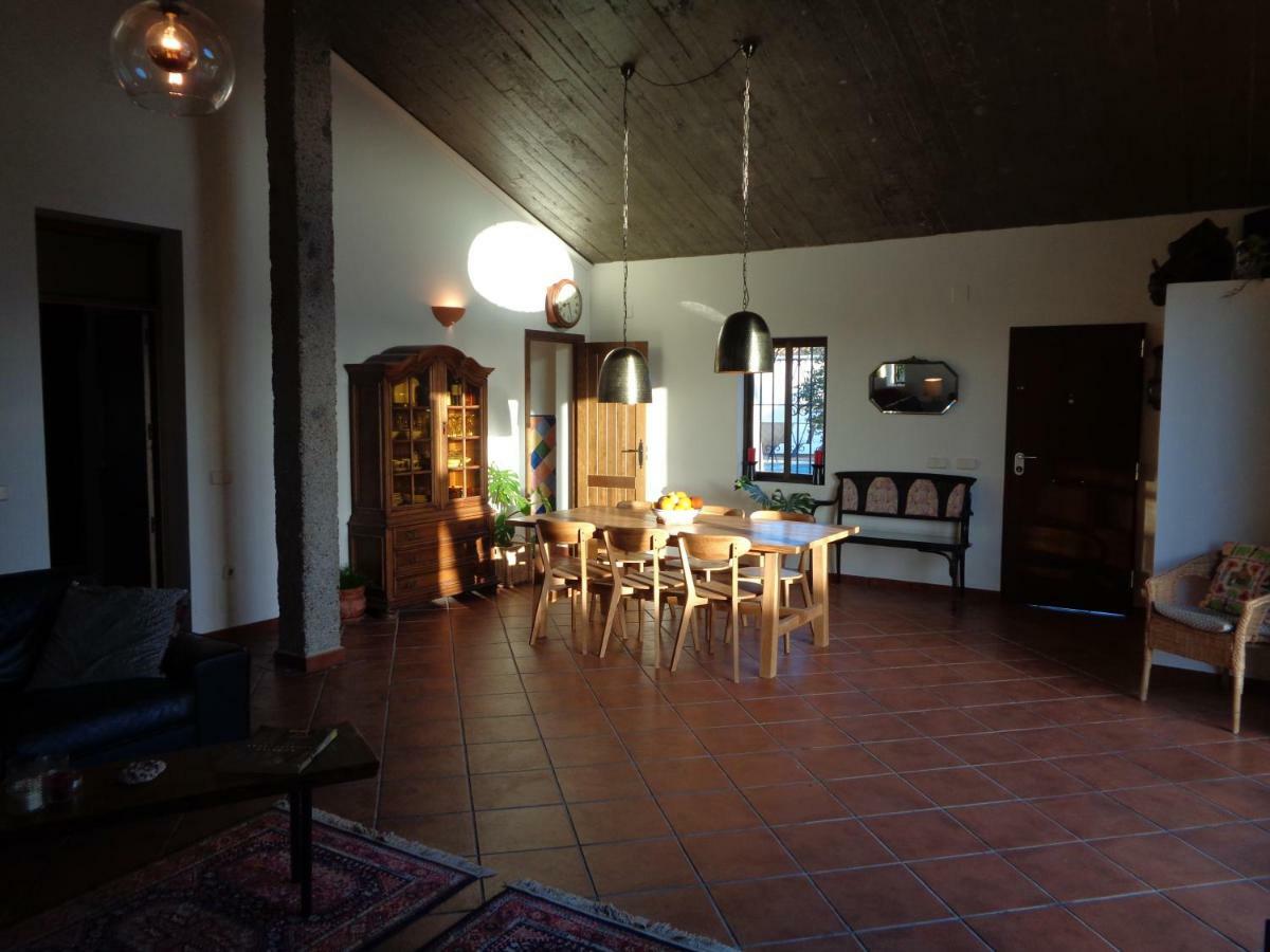 Casa Los Jinetes การ์โมนา ภายนอก รูปภาพ